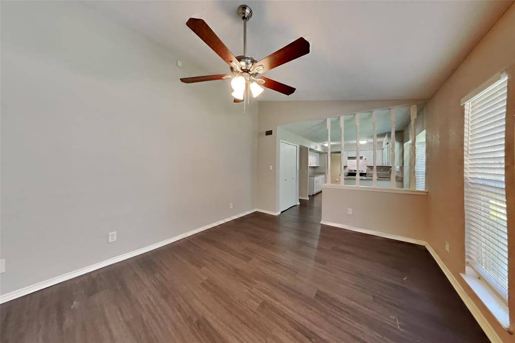 7105 Greenspring Drive, Arlington, TX 76016