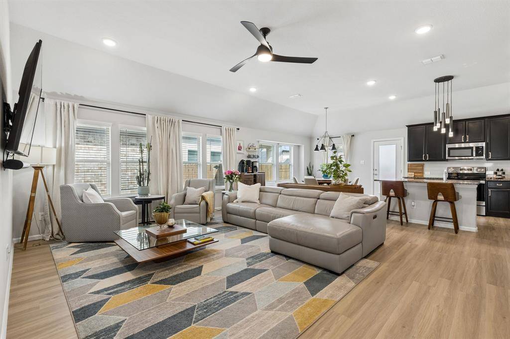 217 Crescent Avenue, Melissa, TX 75454