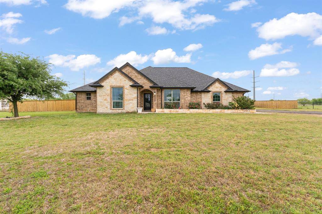 8121 Apollo Drive, Joshua, TX 76058