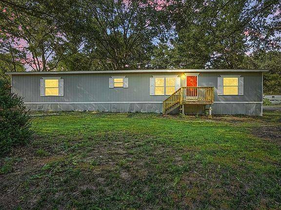 2518 Lovely Drive, Chandler, TX 75758