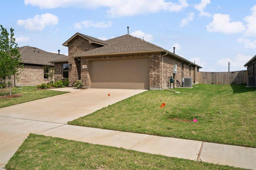 3805 Arrowchop Drive, Caddo Mills, TX 75135