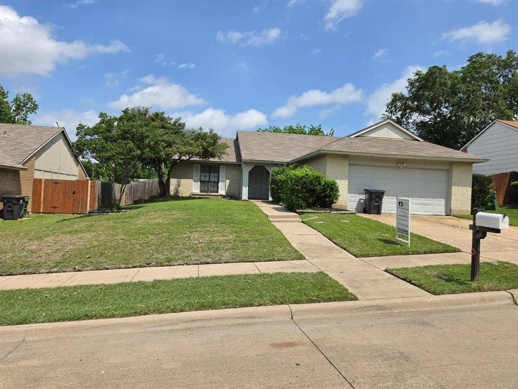 7119 Greenspring Drive, Arlington, TX 76016