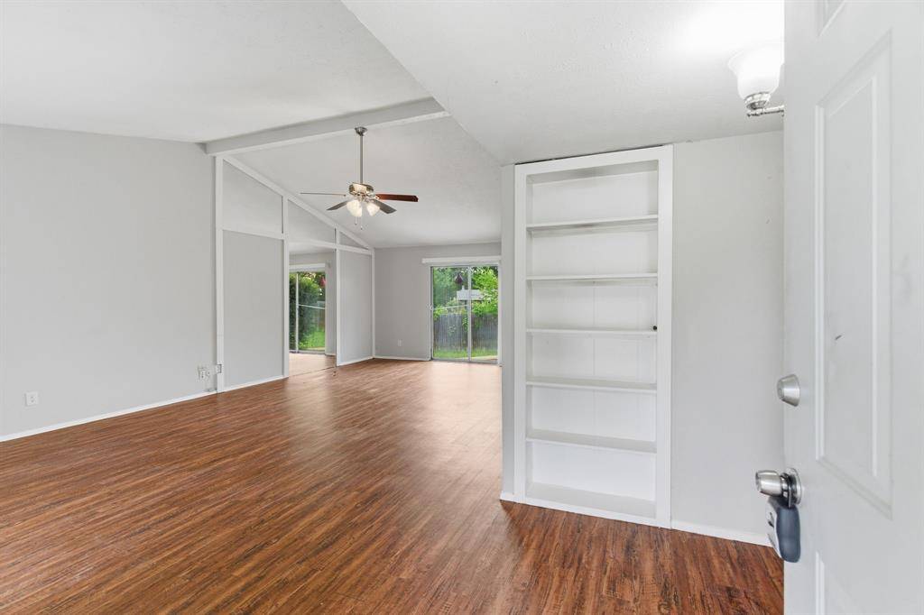 7119 Greenspring Drive, Arlington, TX 76016