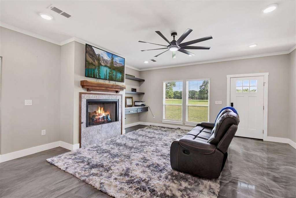 9968 County Road 1200, Athens, TX 75751