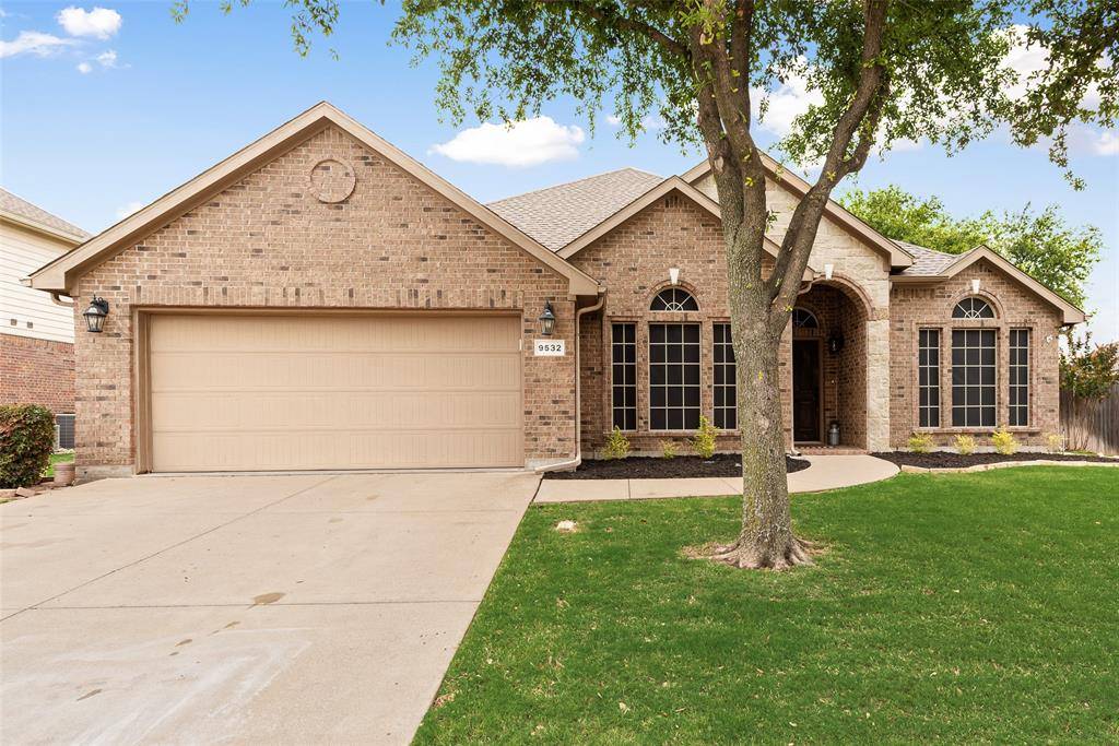 9532 Drovers View Trail, Fort Worth, TX 76131