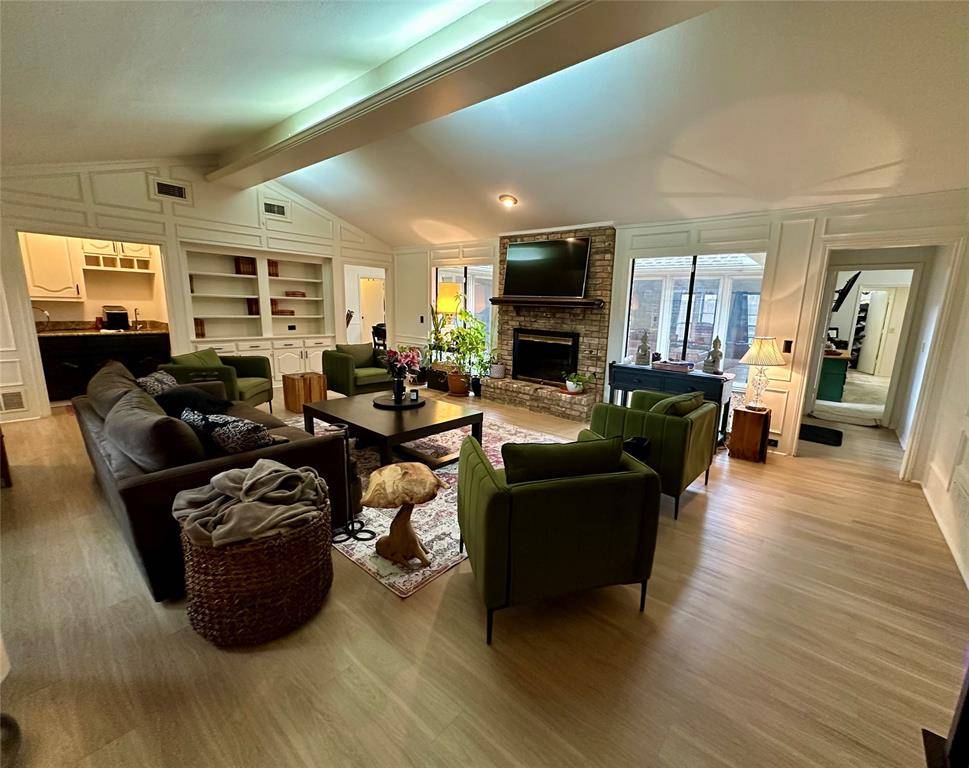 7145 Crooked Oak Drive, Dallas, TX 75248