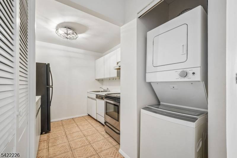 111 Mulberry St #2C, Newark City, NJ 07102