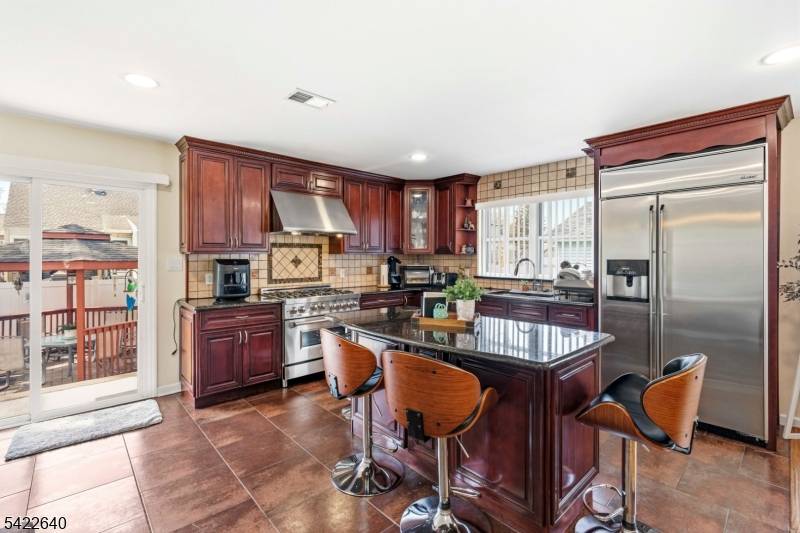 13 W   5Th Ave, Linden City, NJ 07036