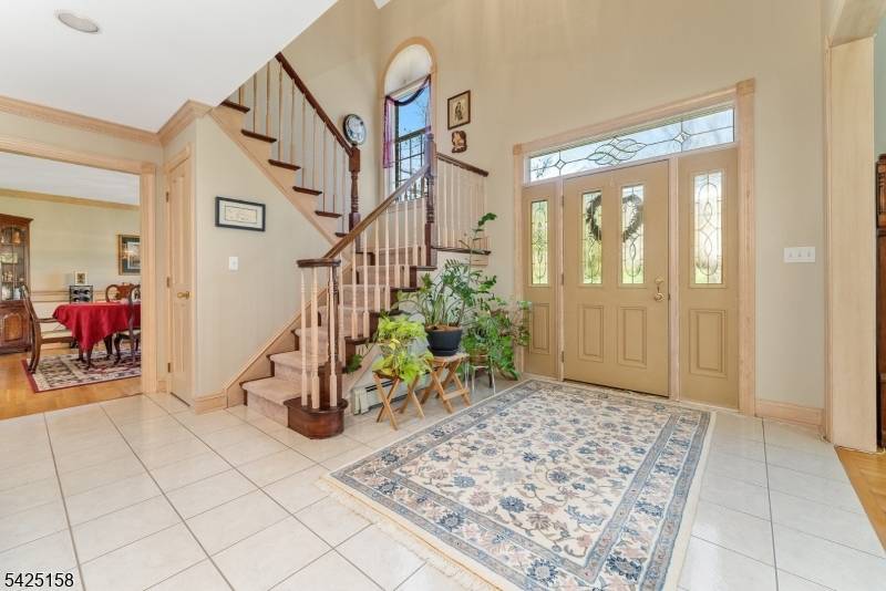 95 Pleasant Run Rd, Readington Twp., NJ 08822