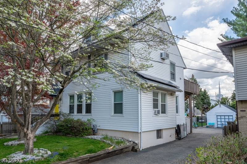 9 Orchard St, Clifton City, NJ 07013