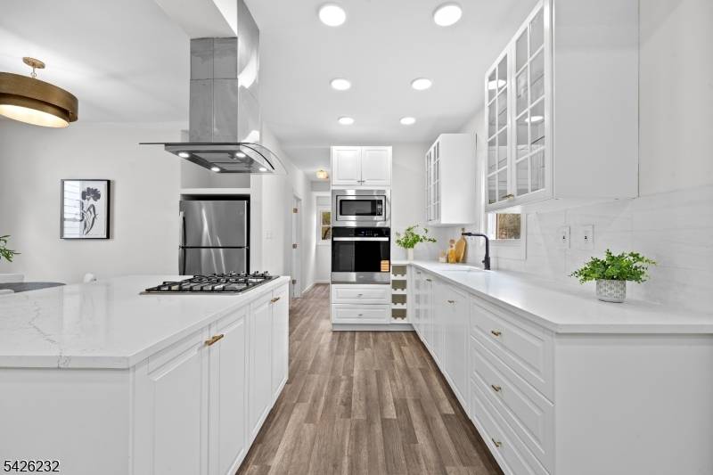 255 S 6Th Ave, Highland Park Boro, NJ 08904