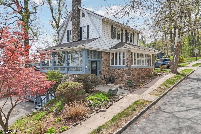 16 Jones Pl, West Orange Twp., NJ 07052