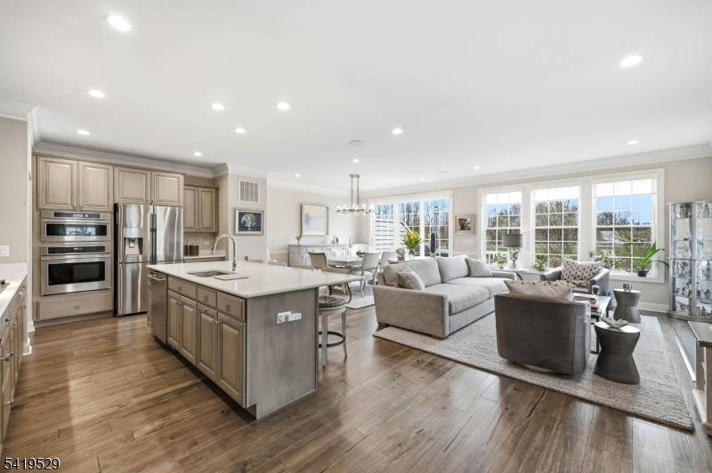 11 Lee Dr, Morris Twp., NJ 07960