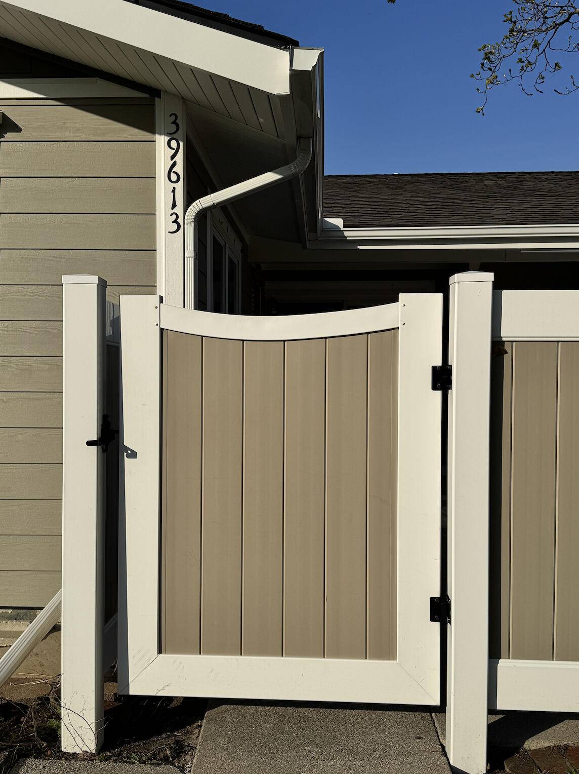 39613 Village Wood LN, Novi City, MI 48375