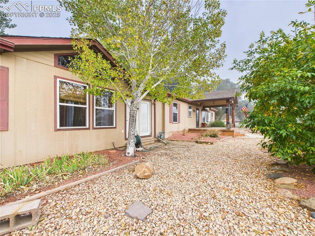 206 Lucille ST, Avondale, CO 81022