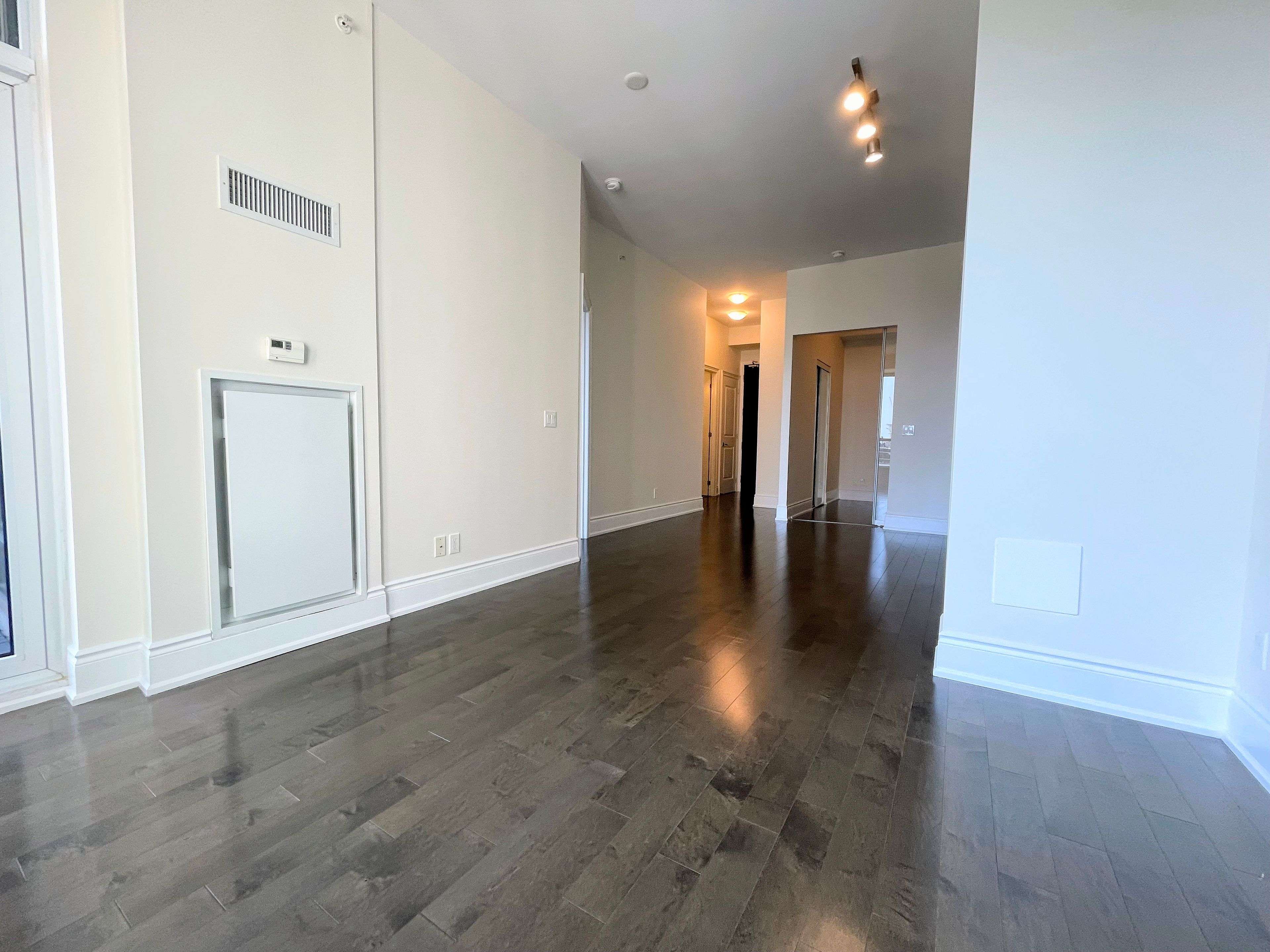 23 Glebe RD W #917, Toronto C03, ON M5P 0A1