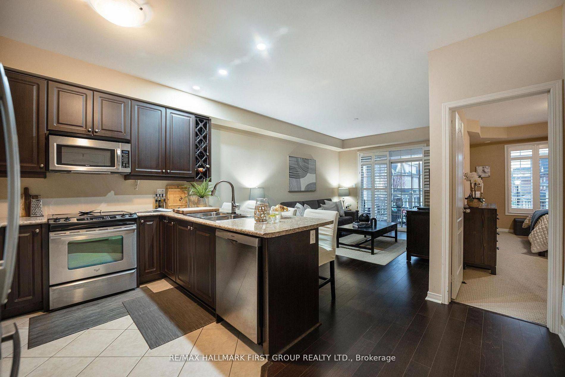 70 Lovegrove LN, Ajax, ON L1S 0E7