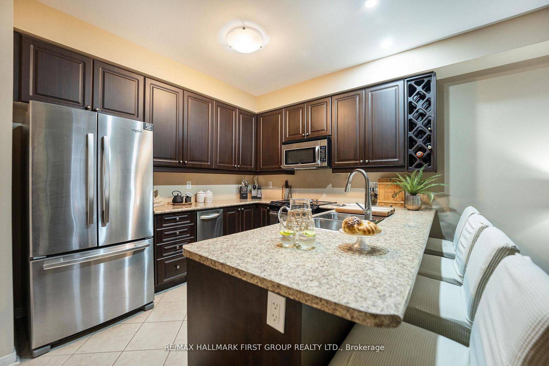 70 Lovegrove LN, Ajax, ON L1S 0E7