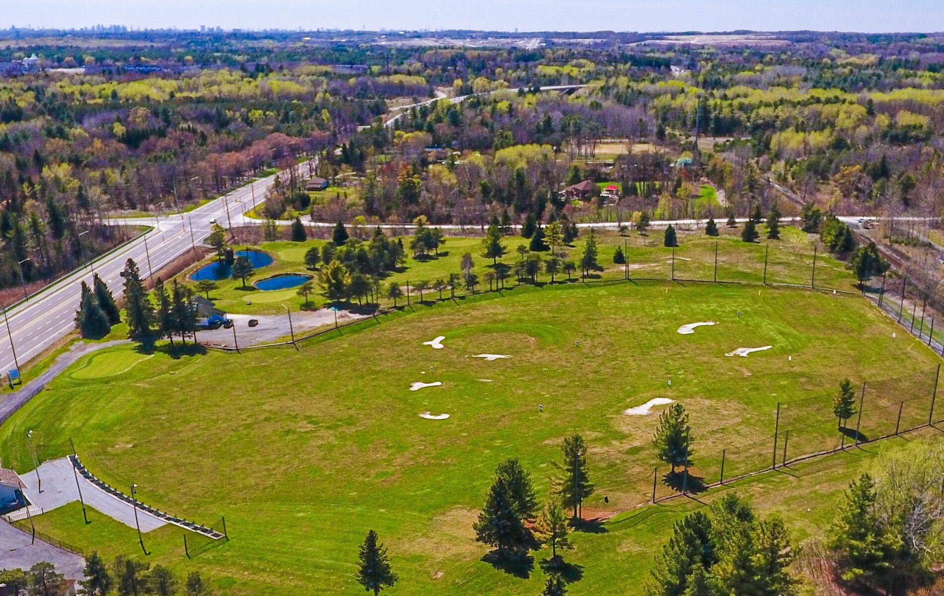 560 Taunton RD W, Ajax, ON L1T 4S9