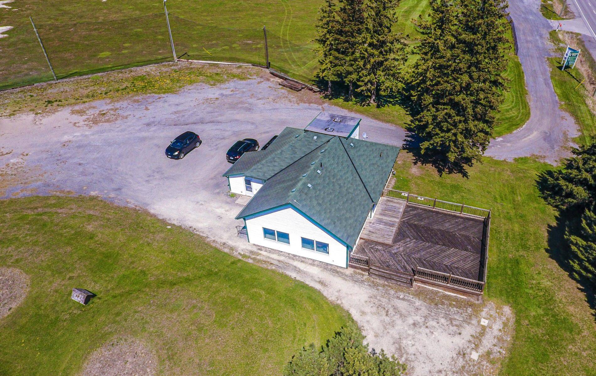 560 Taunton RD W, Ajax, ON L1T 4S9