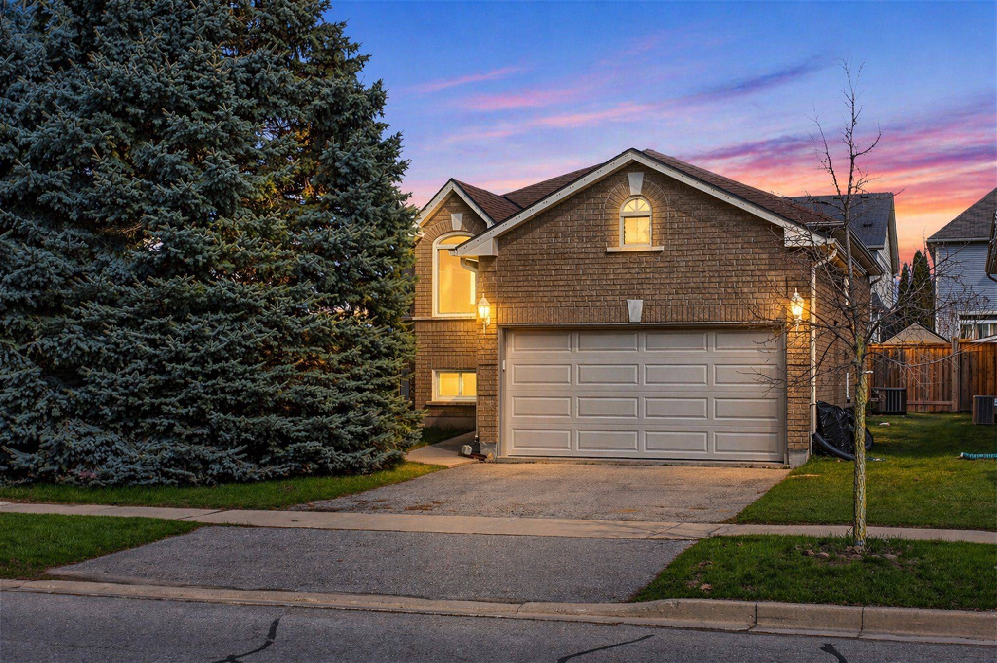 2 Goodwin AVE, Clarington, ON L1C 4Z4