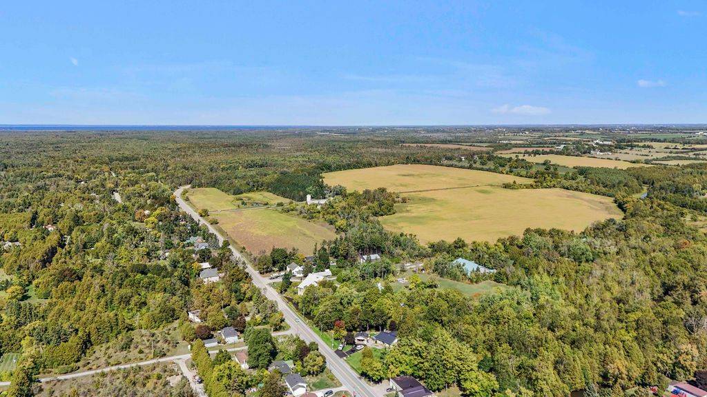 111 Victoria ST, Georgina, ON L0E 1N0