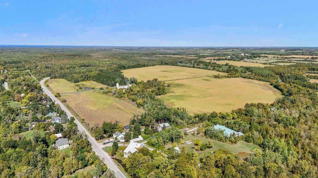 111 Victoria ST, Georgina, ON L0E 1N0