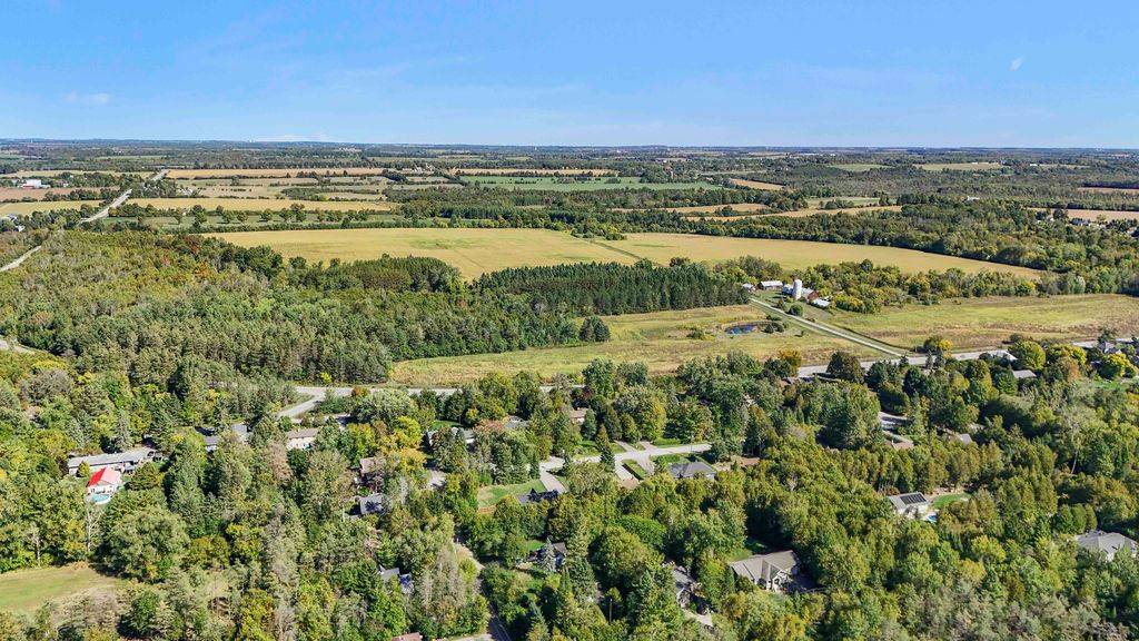 111 Victoria ST, Georgina, ON L0E 1N0