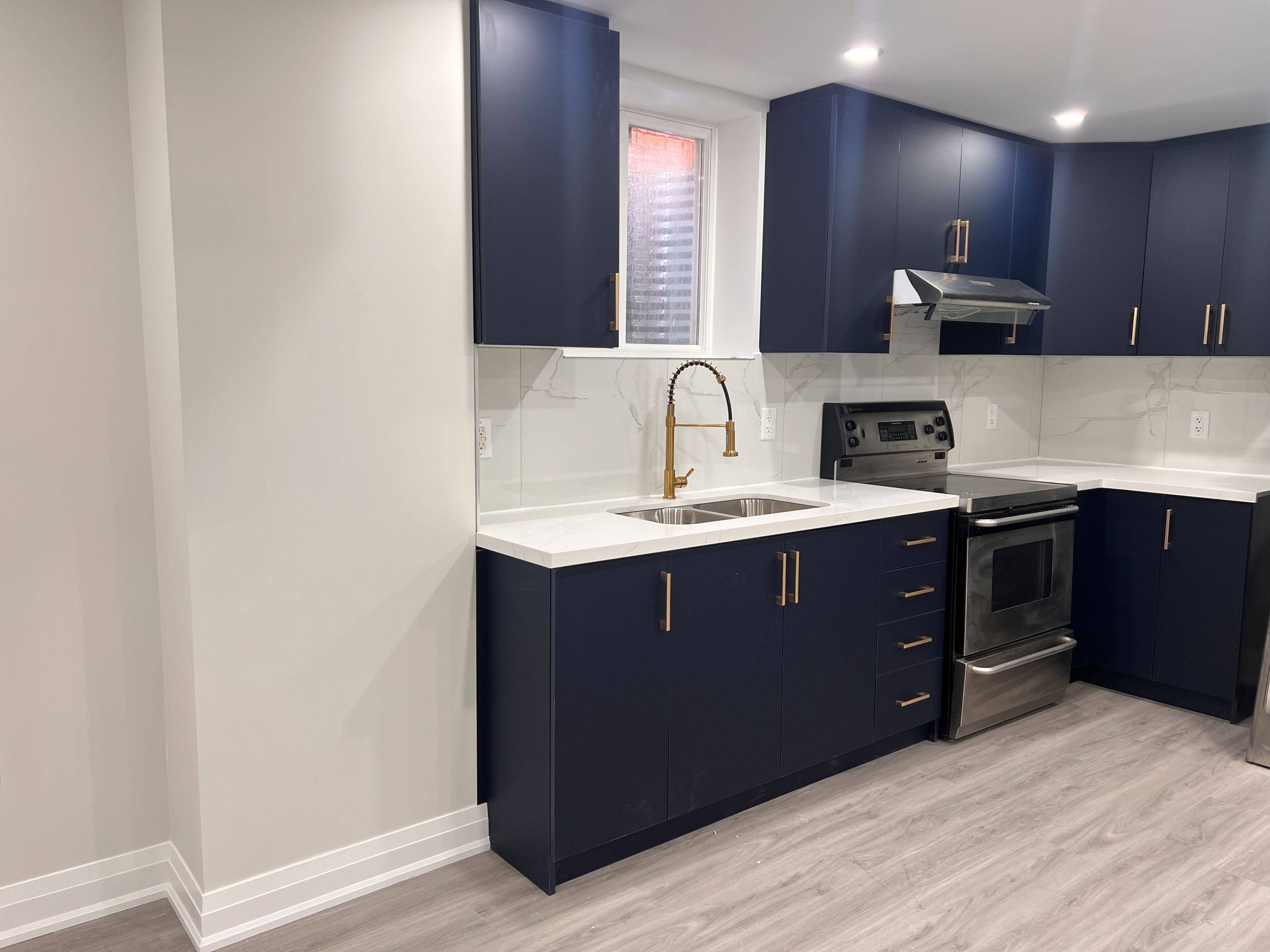 12 Merrimac DR #BSMT, Brampton, ON L6Y 6K3