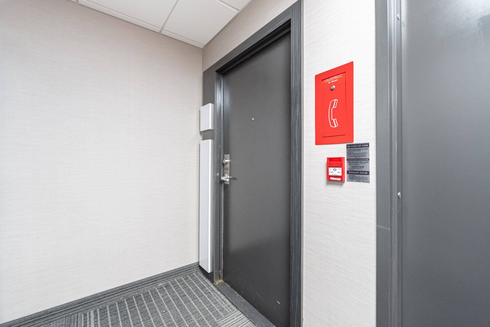 1940 Ironstone DR #405, Burlington, ON L7L 0E4