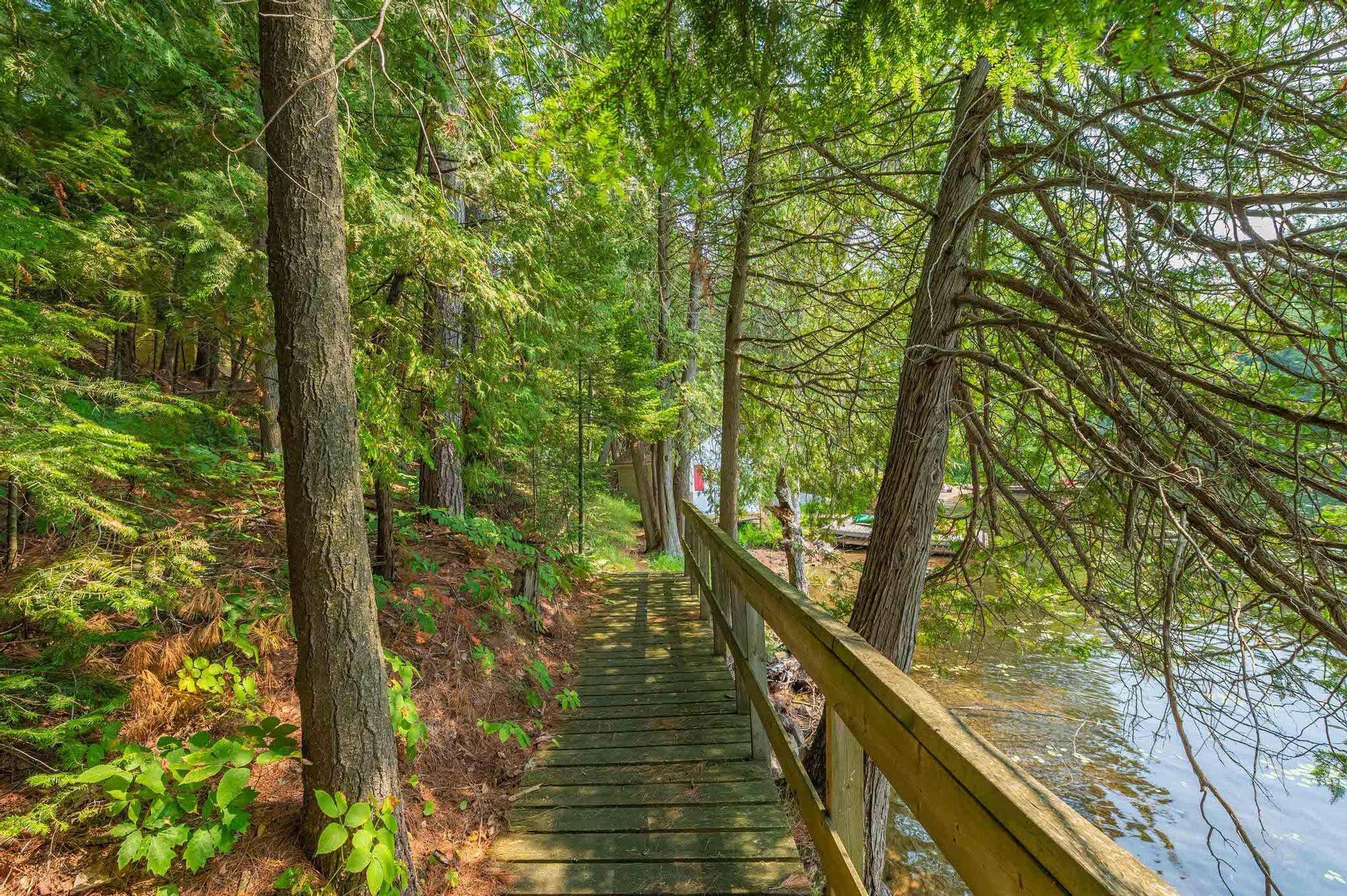 118 QUAIL LN, North Kawartha, ON K0L 1A0