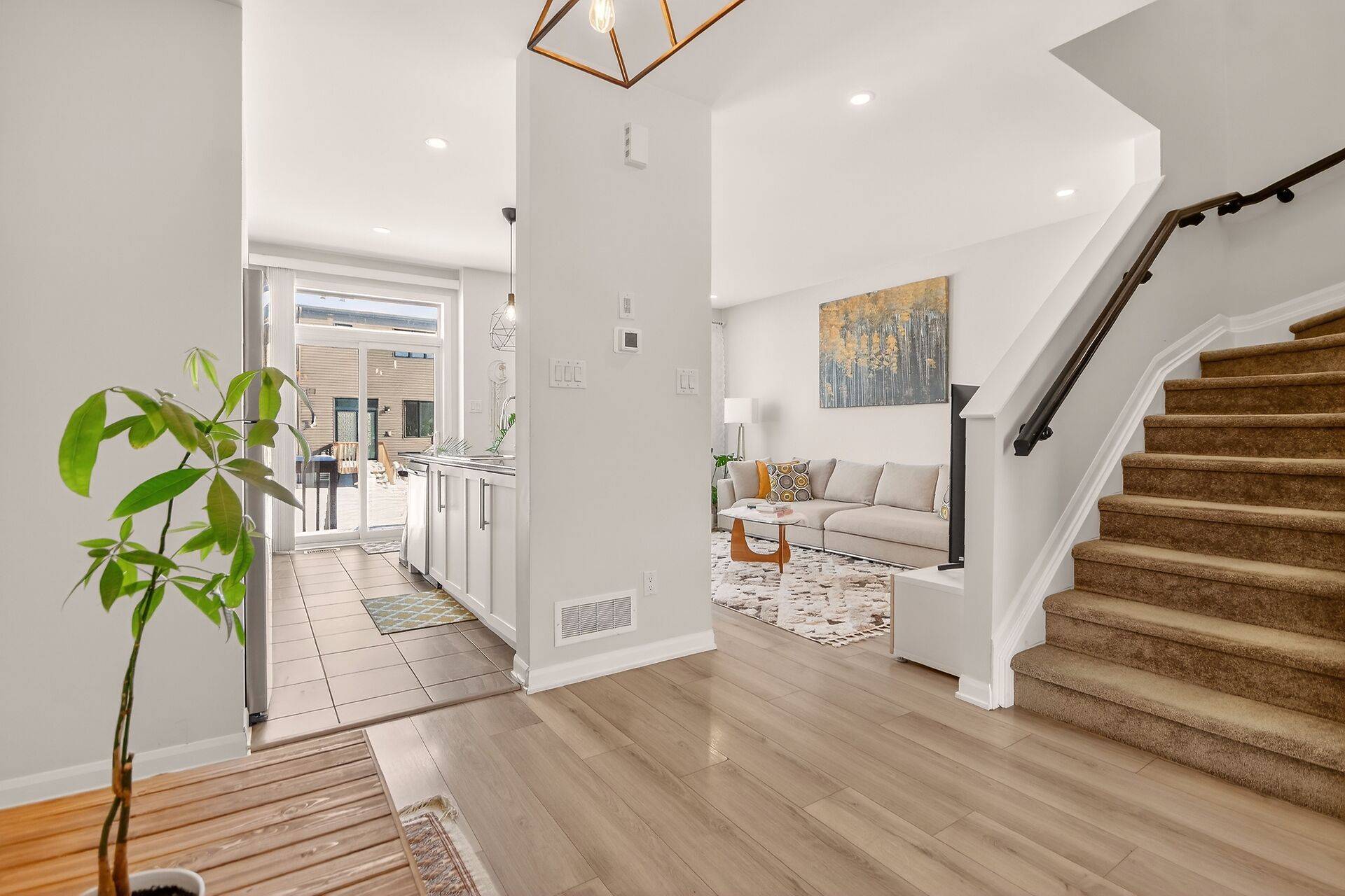 733 Cashmere TER, Barrhaven, ON K2J 6Z6