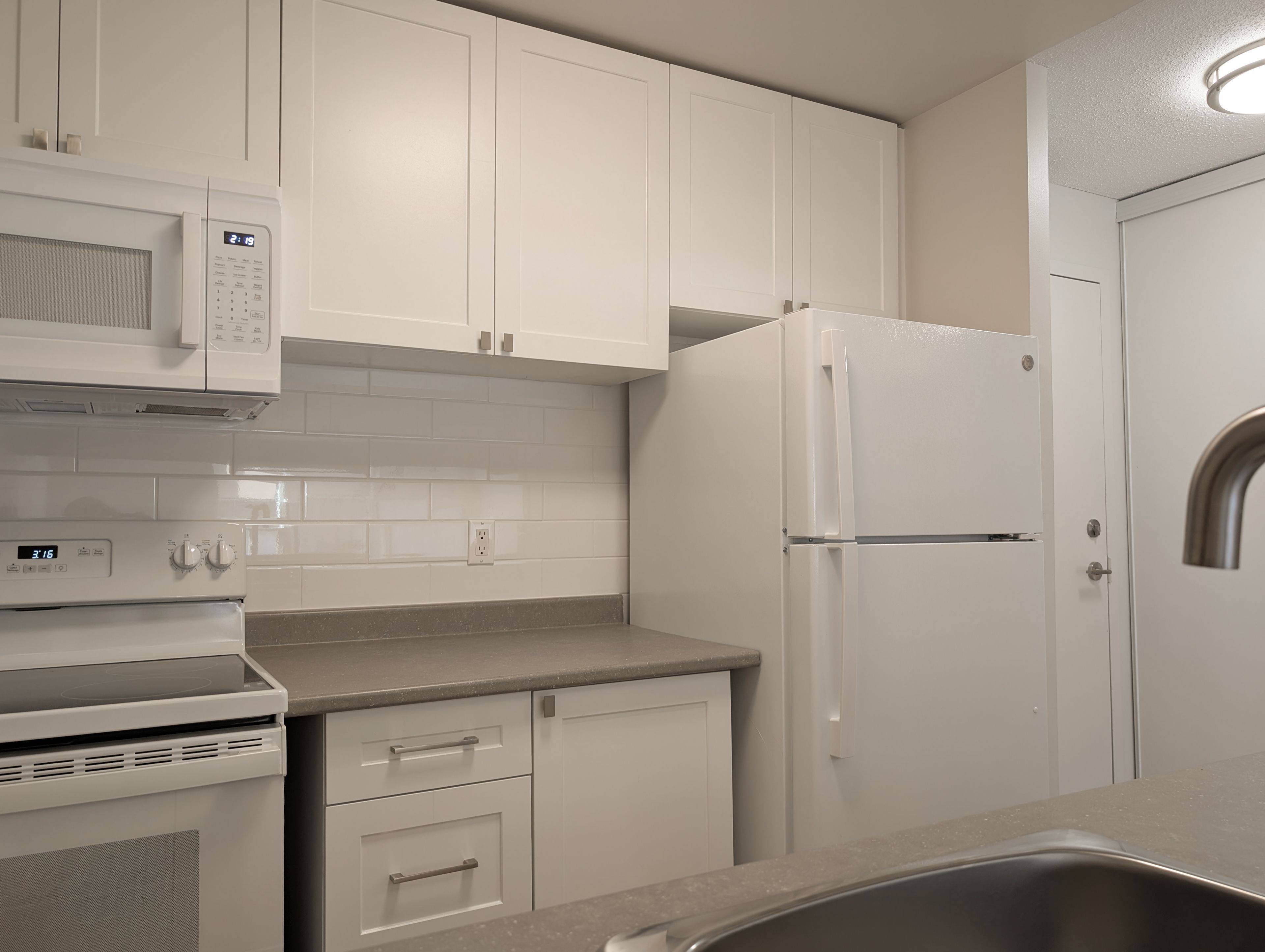 1300 Richmond RD #107, Britannia - Lincoln Heights And Area, ON K2B 8L2