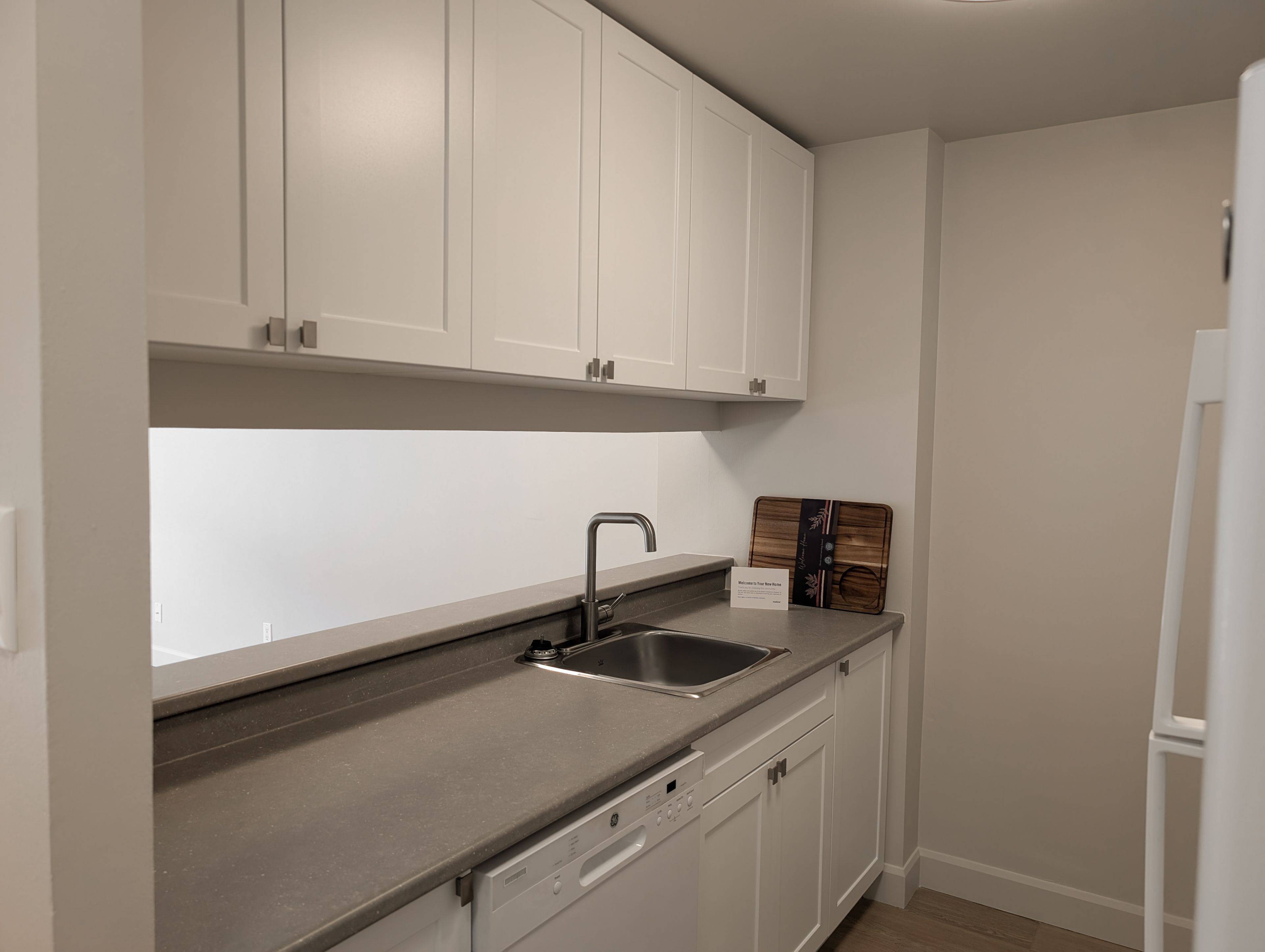 1300 Richmond RD #107, Britannia - Lincoln Heights And Area, ON K2B 8L2