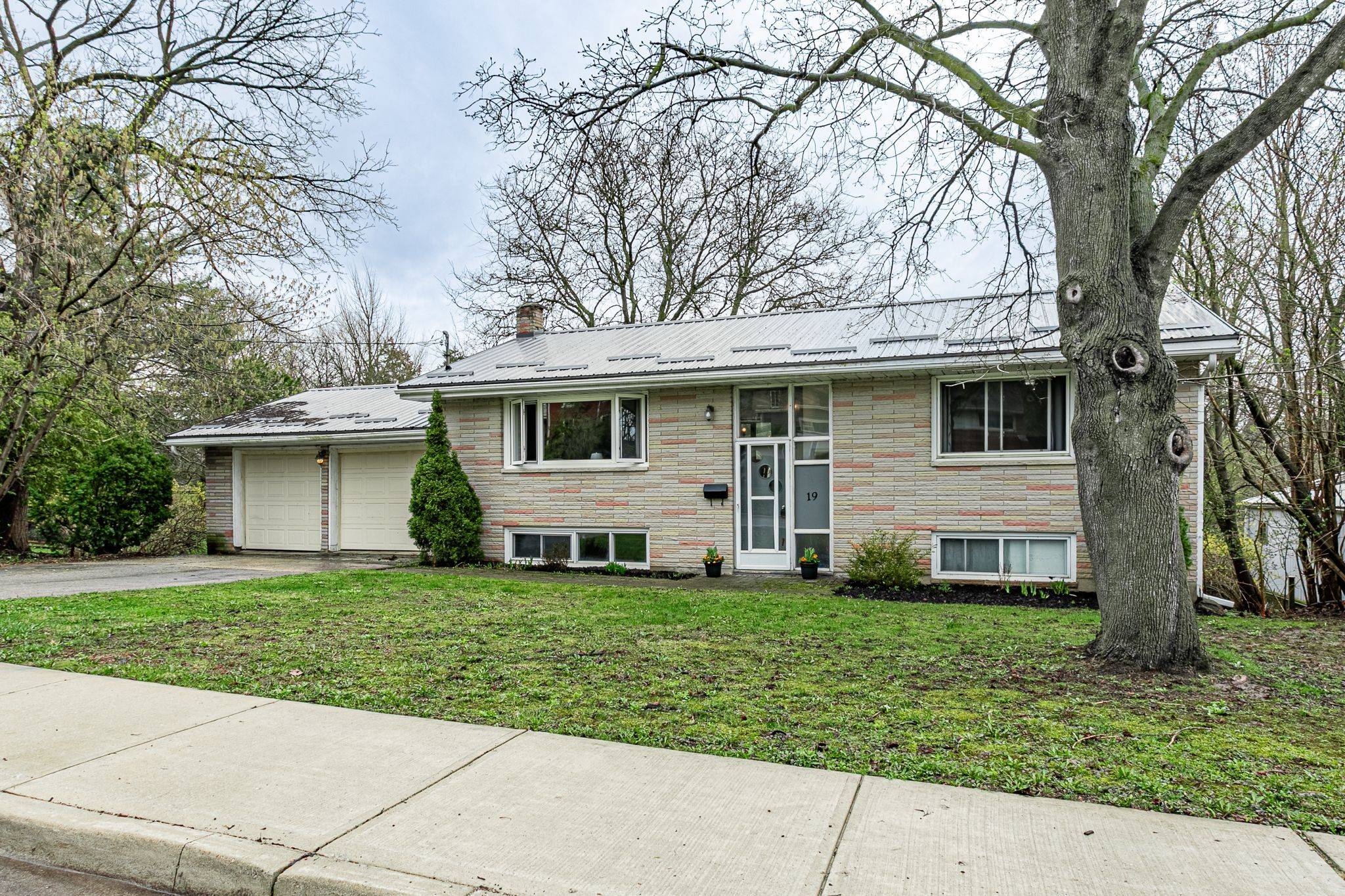 19 Dufferin ST, Ingersoll, ON N5C 2E5