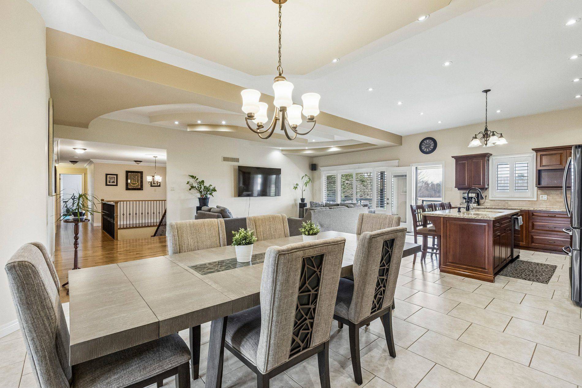 99 Brant School RD, Brantford, ON N3T 5L4