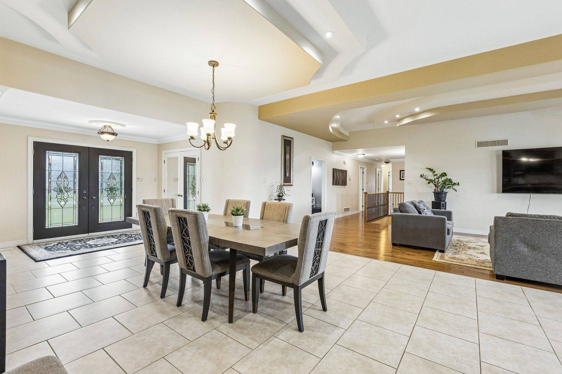 99 Brant School RD, Brantford, ON N3T 5L4