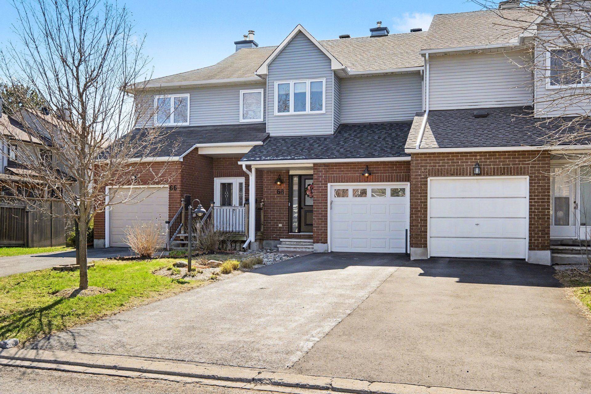 68 Houlahan ST, Barrhaven, ON K2J 3Y7