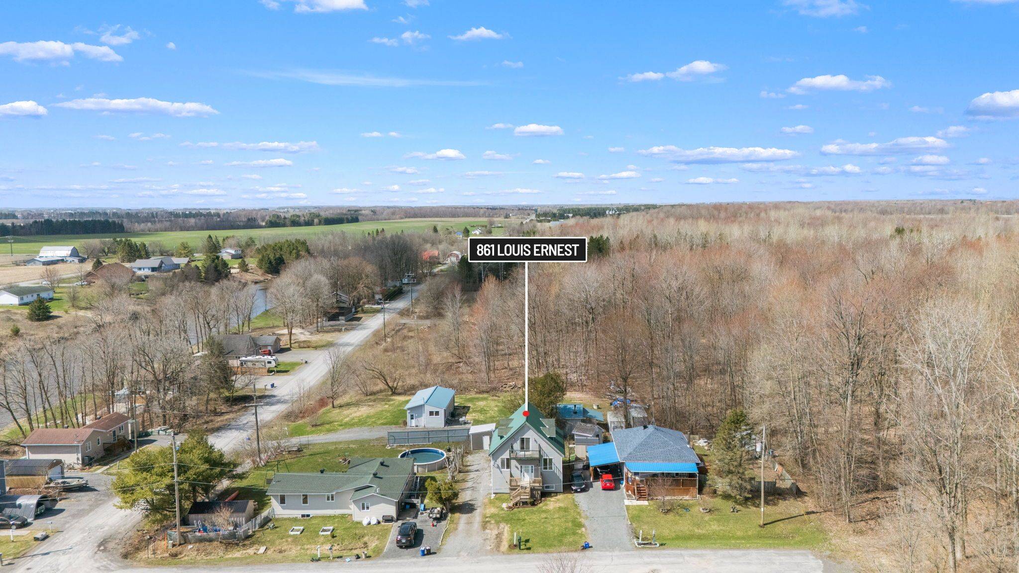 861 Louis Ernest RD, The Nation, ON K0A 1M0