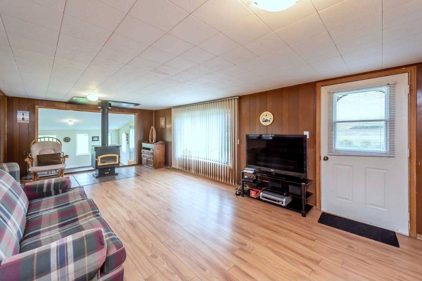 6 Upper Lake N/A, Haldimand, ON N0A 1P0