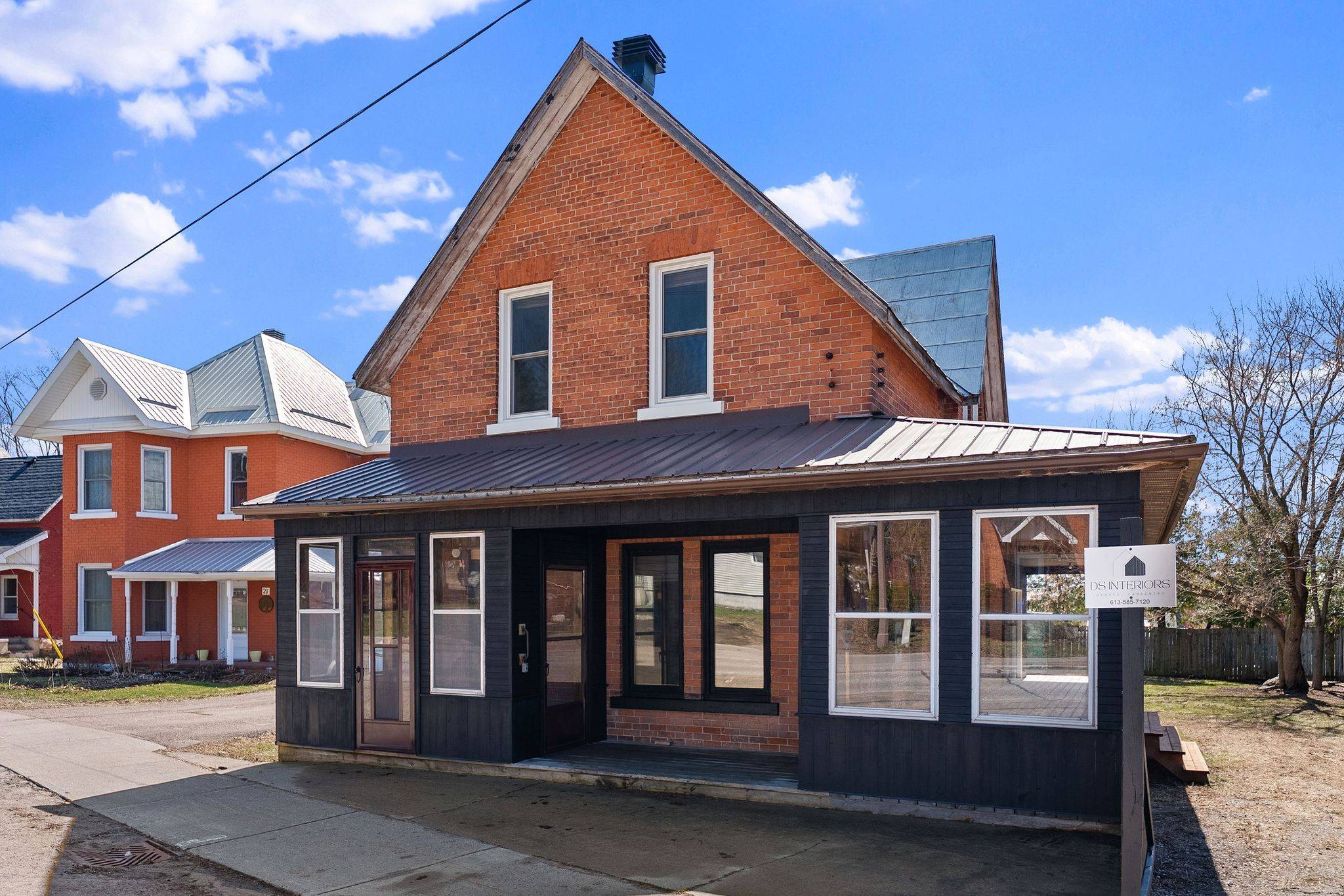 23 Main ST, Whitewater Region, ON K0J 1K0