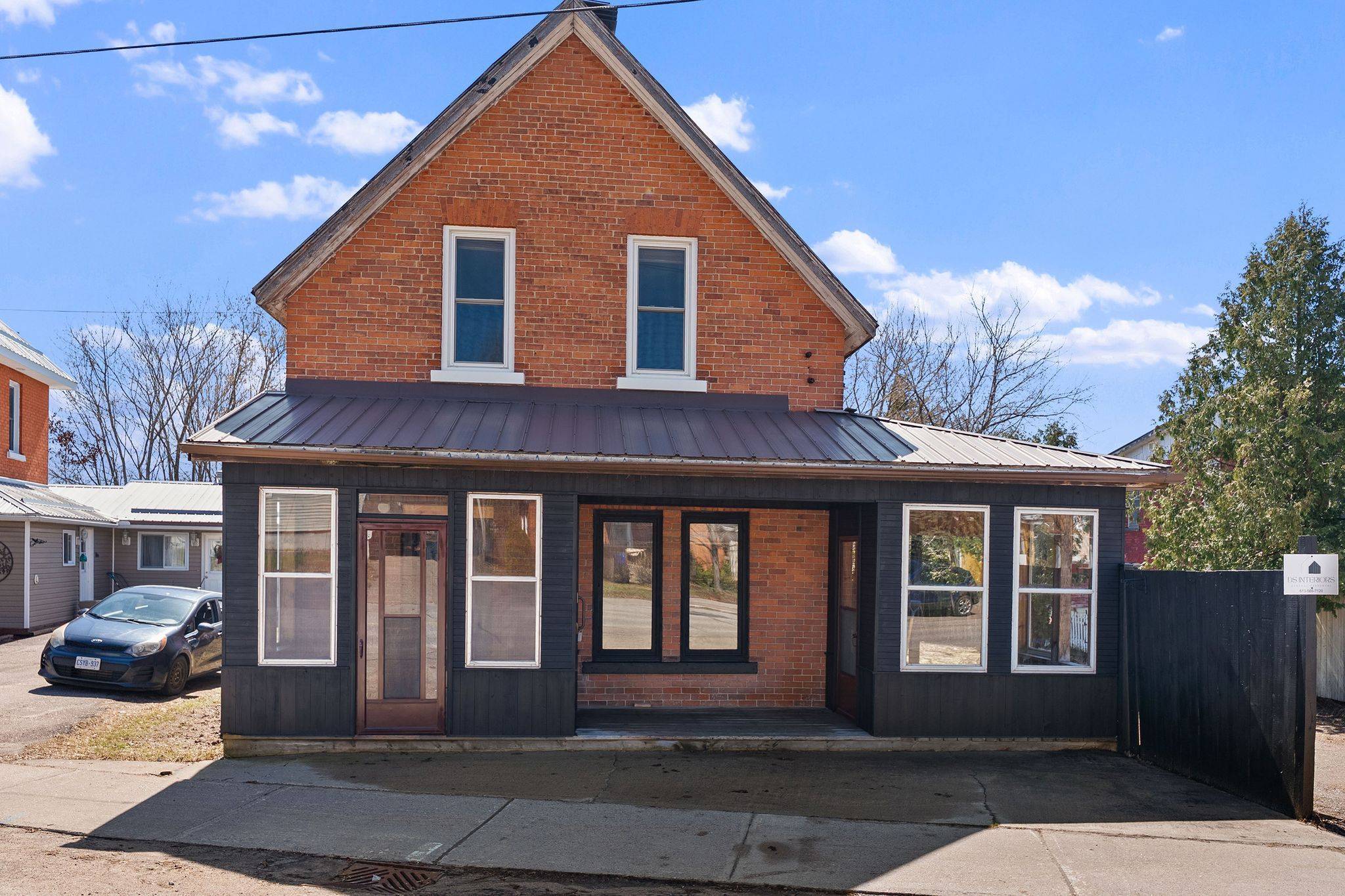 23 Main ST, Whitewater Region, ON K0J 1K0