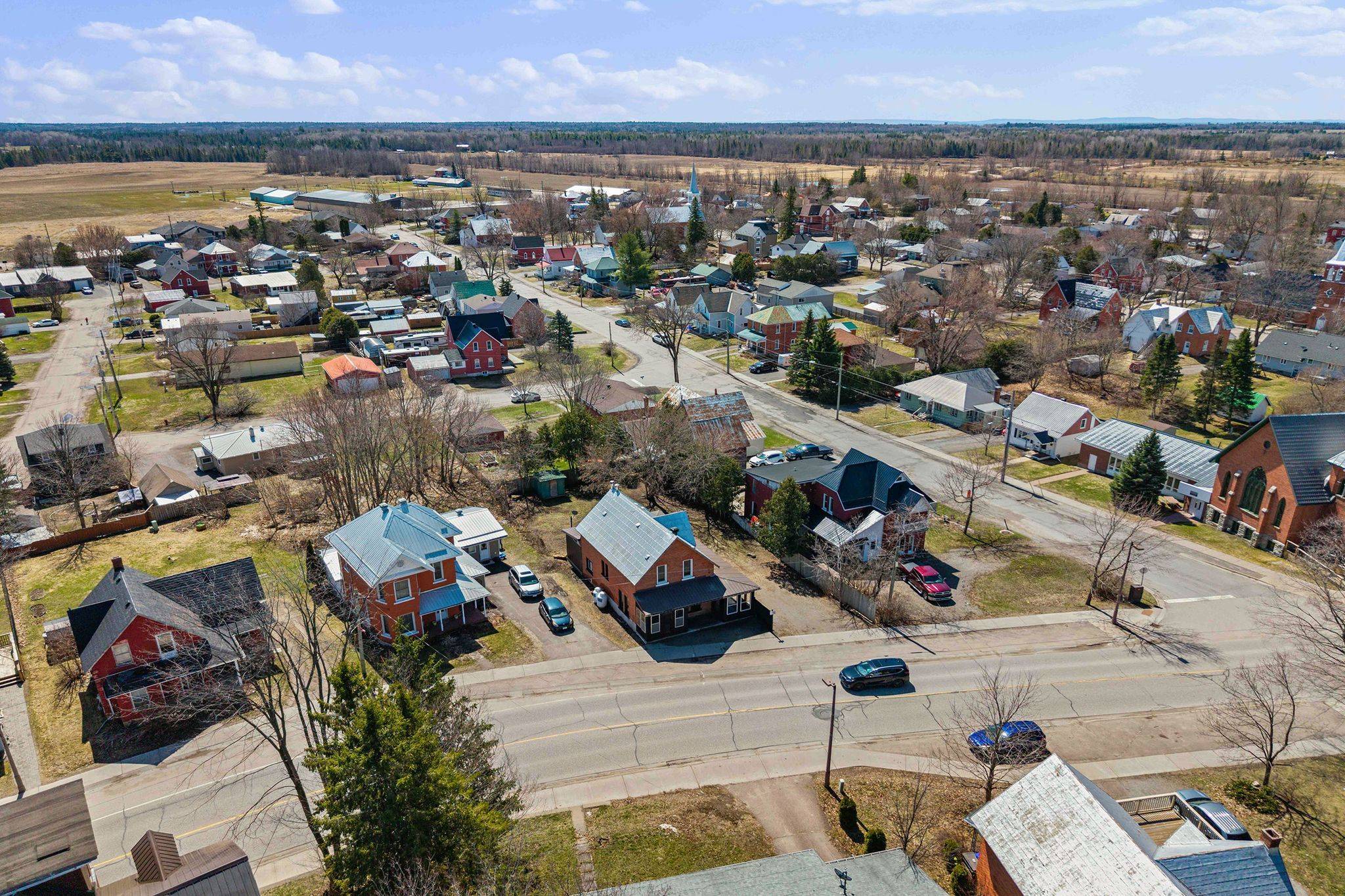 23 Main ST, Whitewater Region, ON K0J 1K0