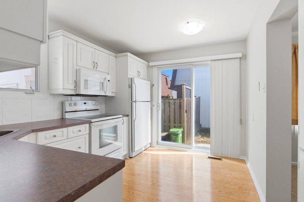 2210 Loyola AVE #47, Beacon Hill North - South And Area, ON K1J 8H5