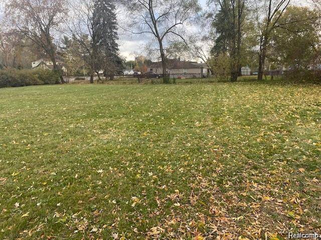 18571 Farmington RD, Livonia, MI 48152