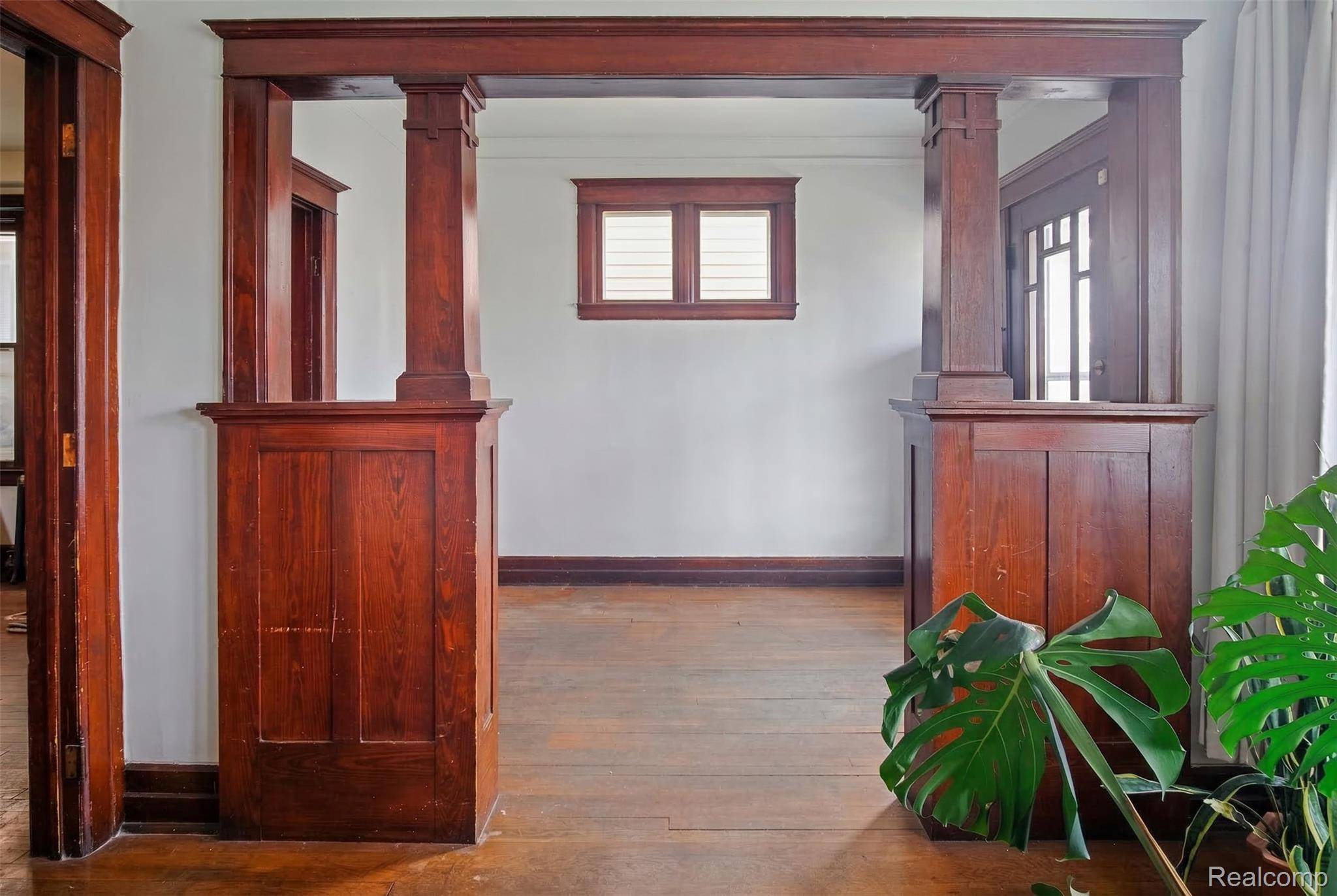 4746 Chopin ST, Detroit, MI 48210