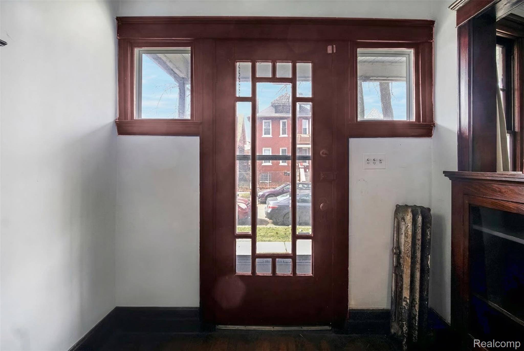 4746 Chopin ST, Detroit, MI 48210