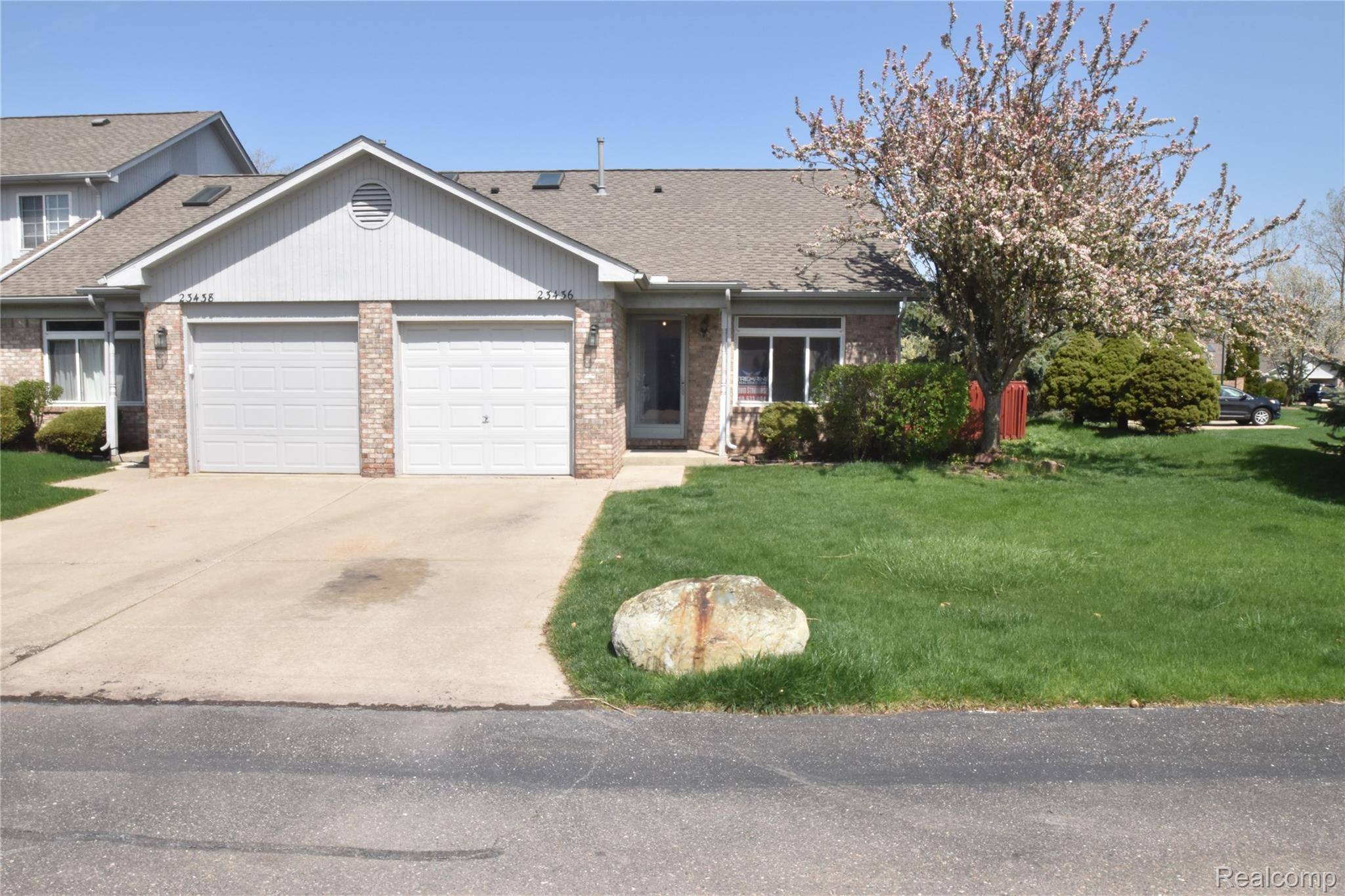 23436 Mahoney CT #182, Brownstown Charter Township, MI 48183