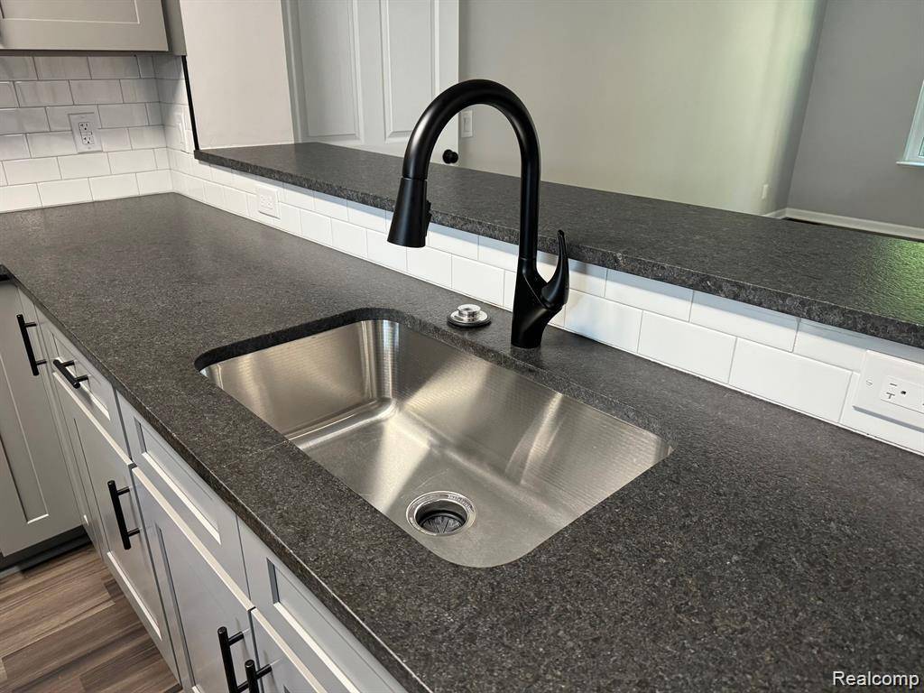 324 RED RYDER DR, Plymouth, MI 48170