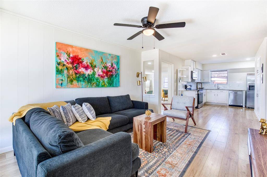 121 Sunflower Drive, Garland, TX 75041